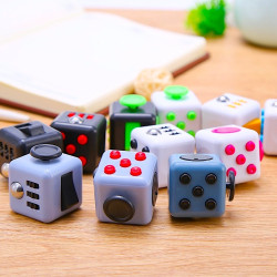 Fidget Cube White/Orange Fidget Cube White/Orange